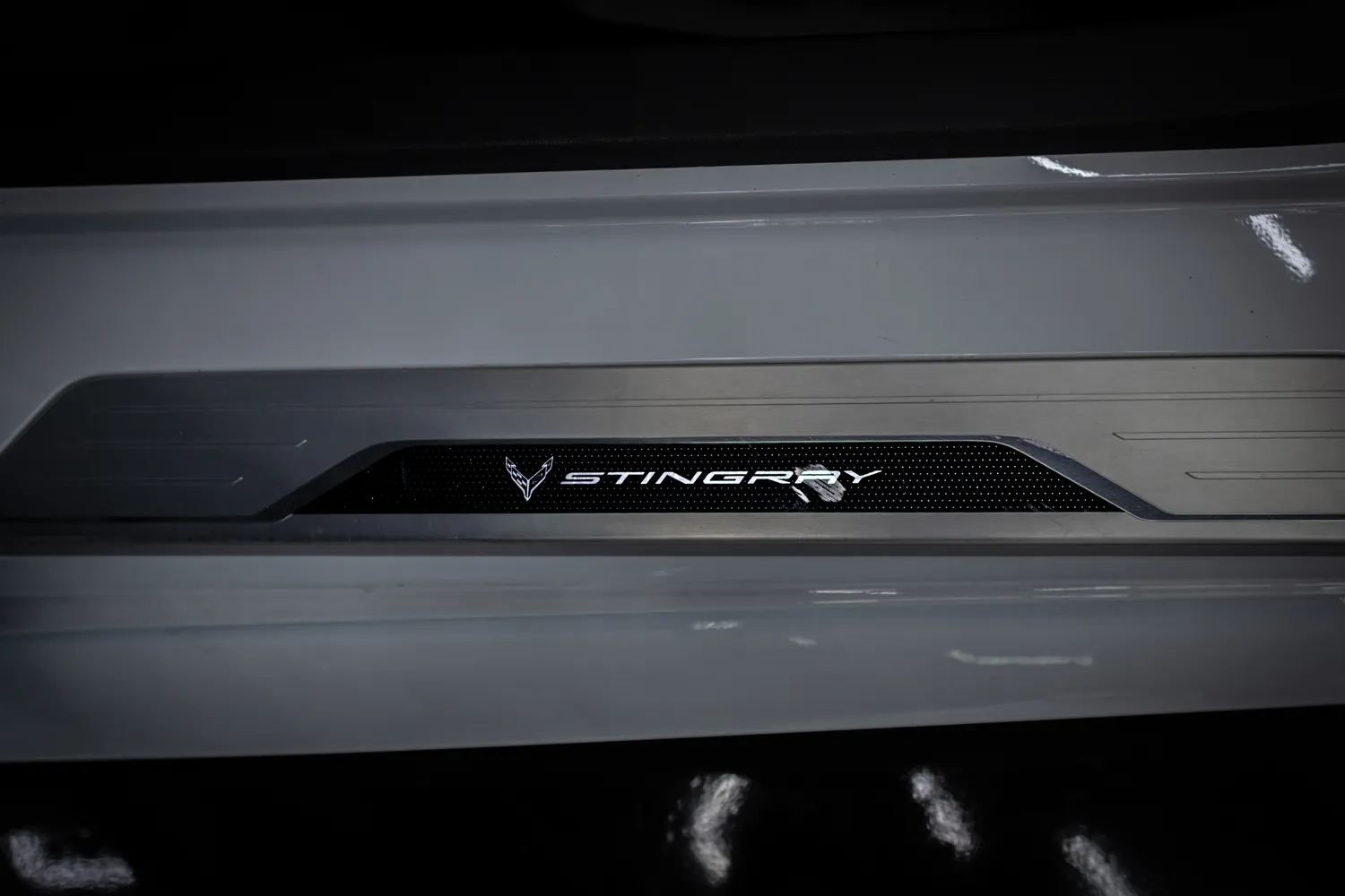Illuminated Stingray door sill