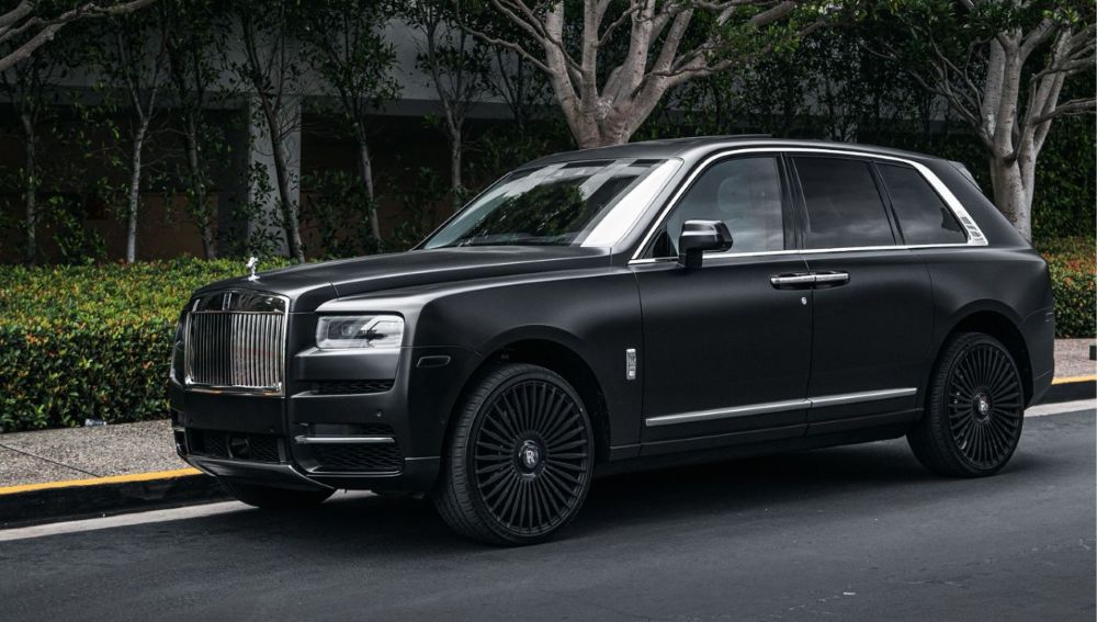Rolls Royce Cullinan Rental