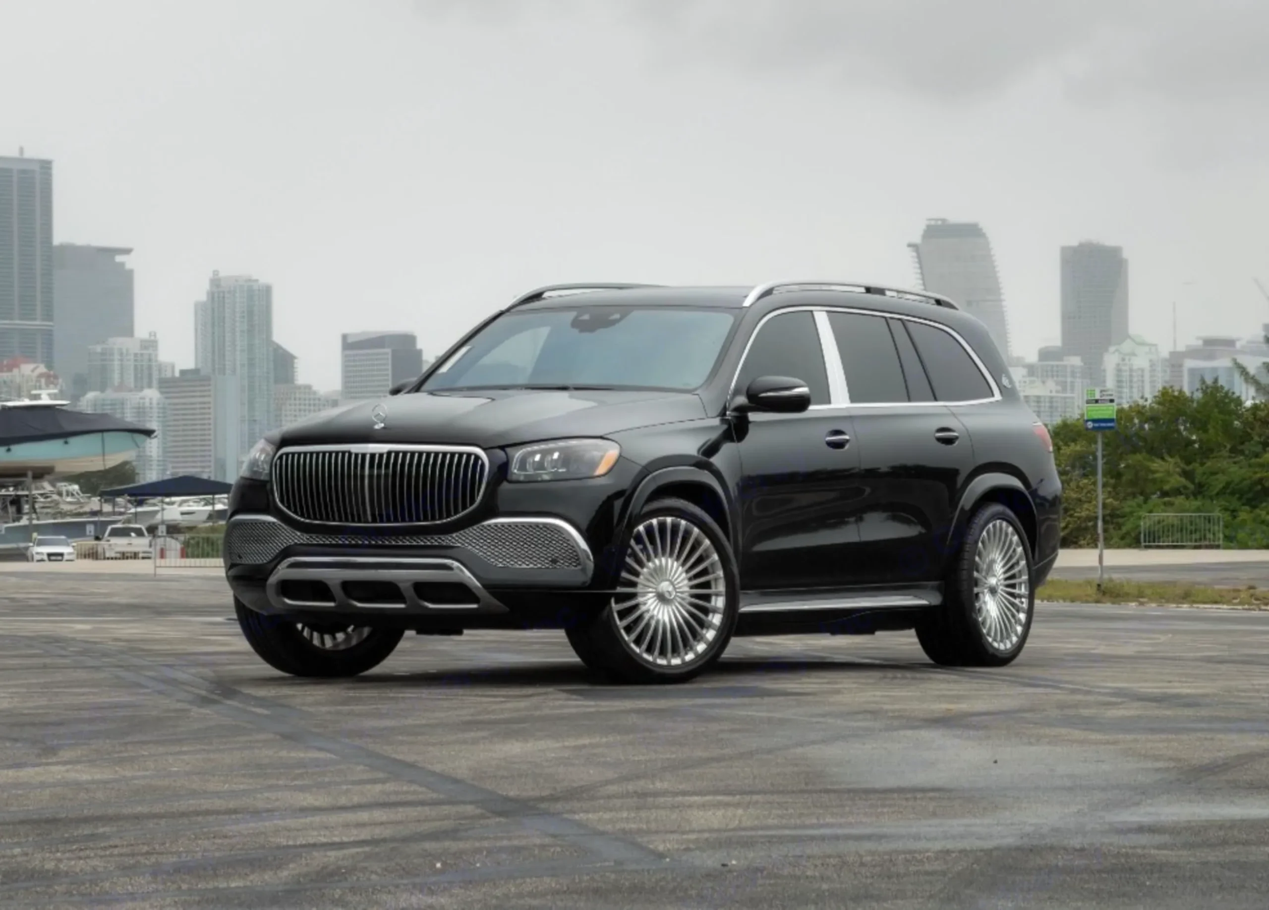 Maybach GLS600 Black