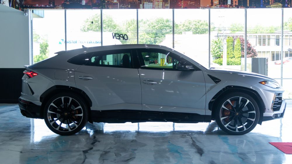 Lamborghini urus rental near me