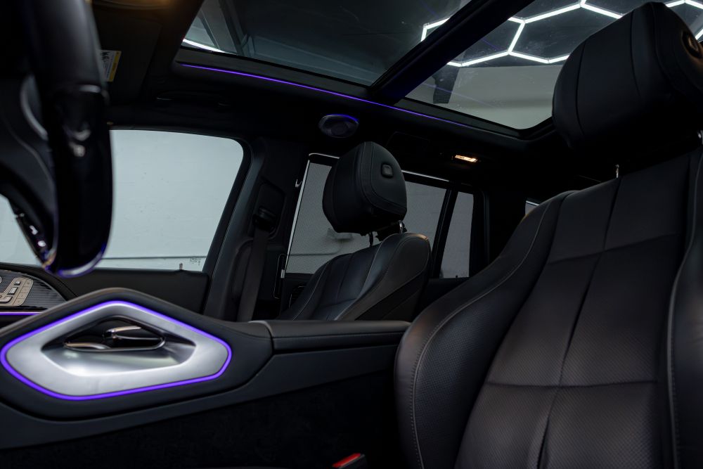 Black Mercedes Benz Maybach GLS600 Interior