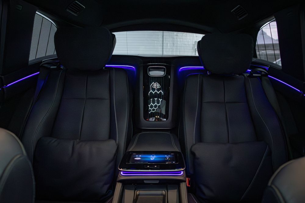 Black Mercedes Benz Maybach GLS600 Interior 2