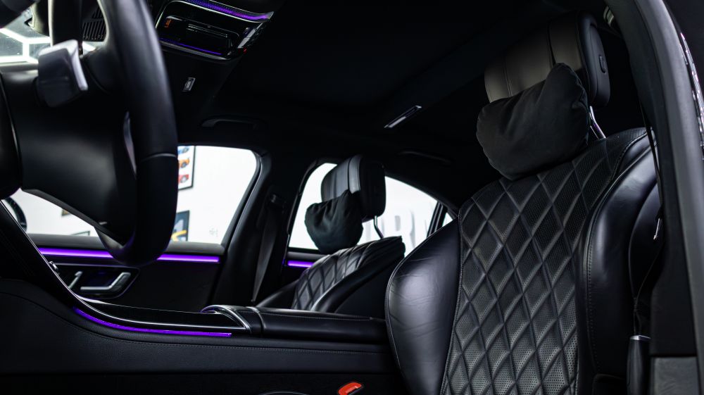 2022 Black Mercedes-Benz S580 Interior
